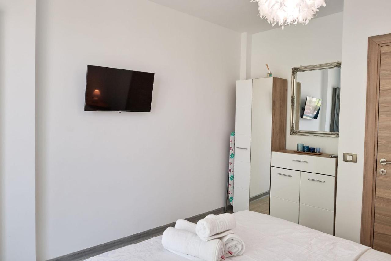 Sophie Apartment Spa N Pool Beach Resort Navodari Exterior photo